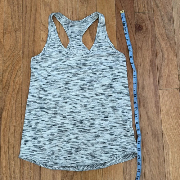 Lululemon | Essential Tank | Tiger Space | size 6 - Picture 3 of 5
